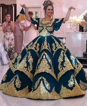 Reljefiniai Trumpomis Rankovėmis, Arabų Dubajus Vestuvių Suknelės 2020 Plus Size Prabangių Blizgančių Aukso Nėrinių Aplikacijos Ruffles Pakopų Vestuvių Suknelė